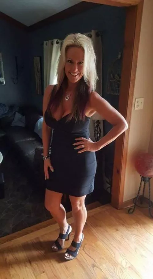 Who wants to bully me on call and talk about my mom by annonyme247