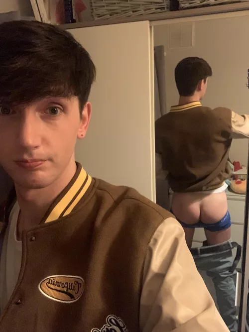 Who wants to bury their face in it? It’ll make this college kids 2022😈 by Dillon-Daytona