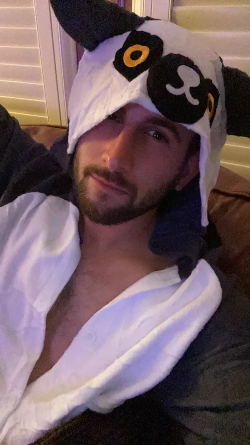 who wants to cuddle? by gsrf