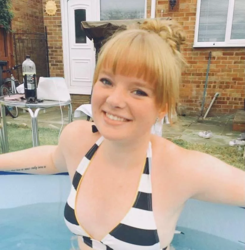 Who wants to cum tribute this redhead slut? Kik - swatson977 posted by BoosterMoore