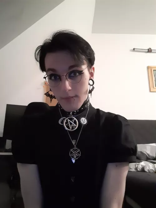 Who wants to do some witchcraft together? by Kanade01