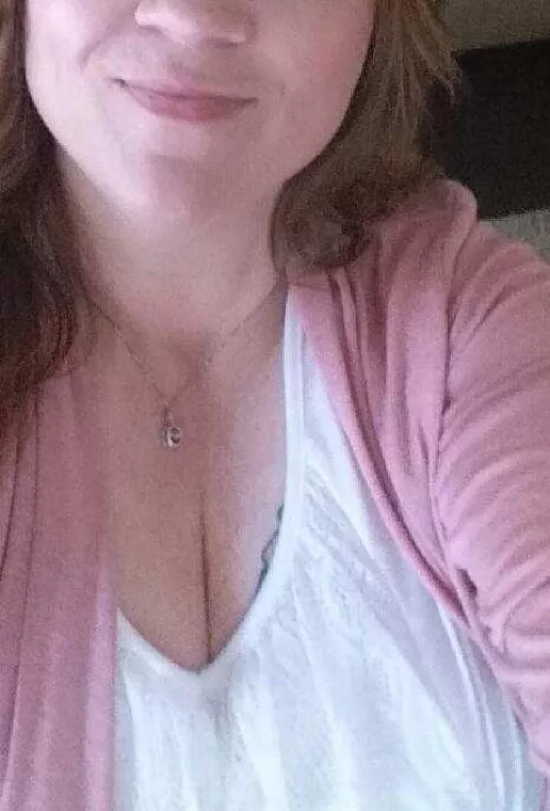 Who wants to face fuck my wife by Affectionate-Leave80