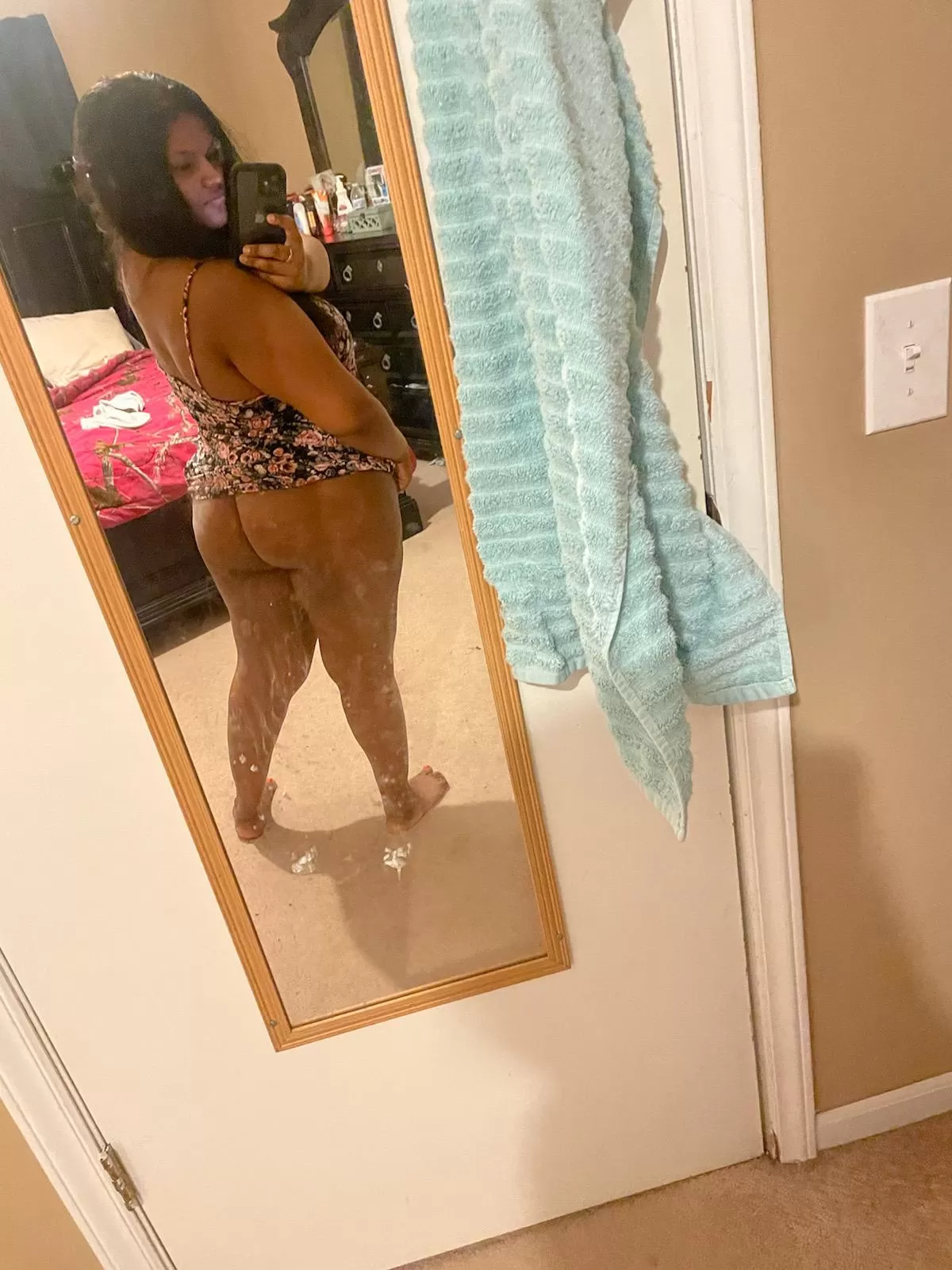 Who wants to fuck her posted by poppinzits15