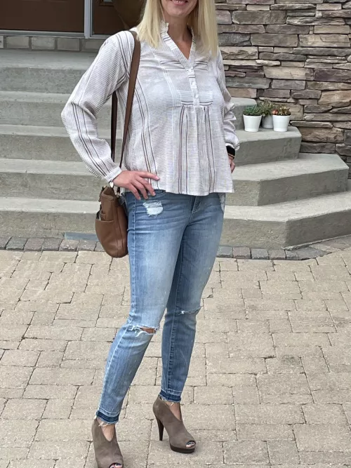 Who wants to go live and Jack to this hot wife? by runmilf1224