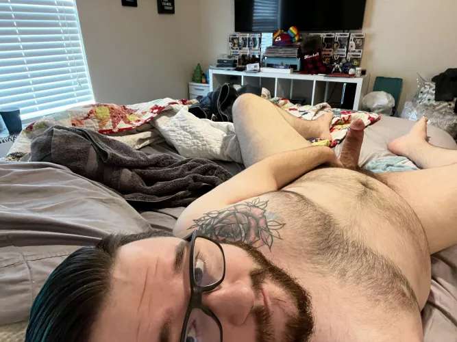 Who wants to have a seat? Instagram•twitter @justalostbear by Justalostbear