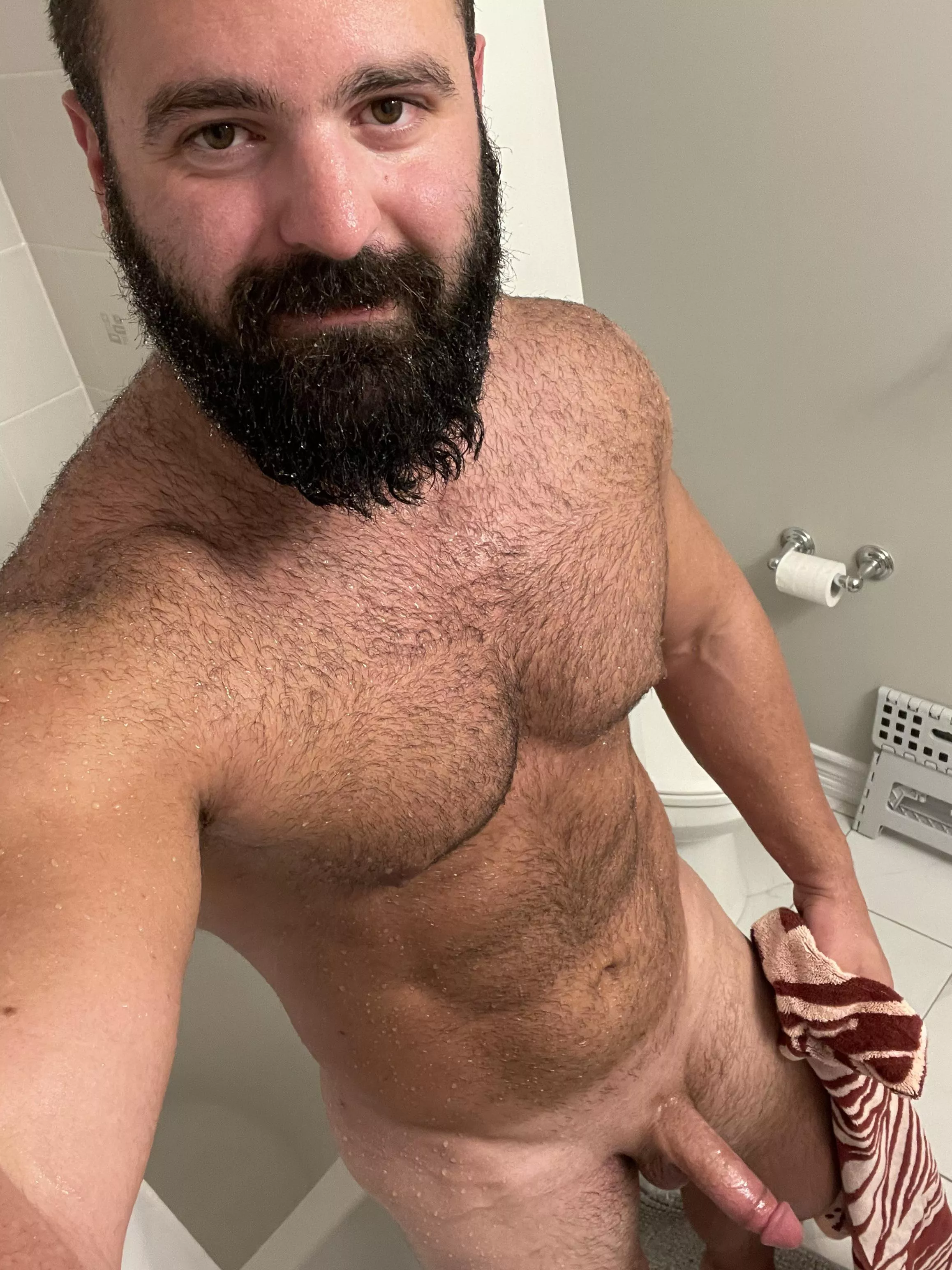 Who wants to have shower sex? 😏 I’d love to see cum drip down your tits posted by beardedbodybuilder24