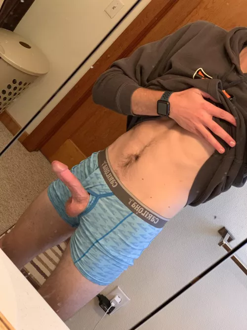 Who wants to help me close my exercise rings 💦 by Ostrich_Mann