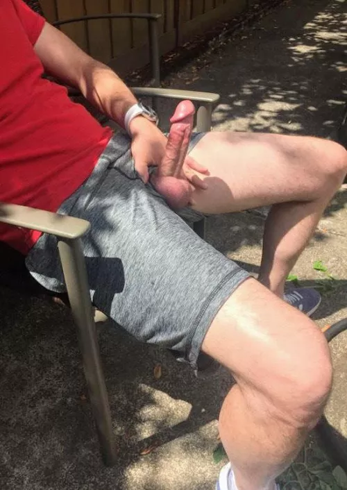 Who wants to help me out here? by OtterboxPDX