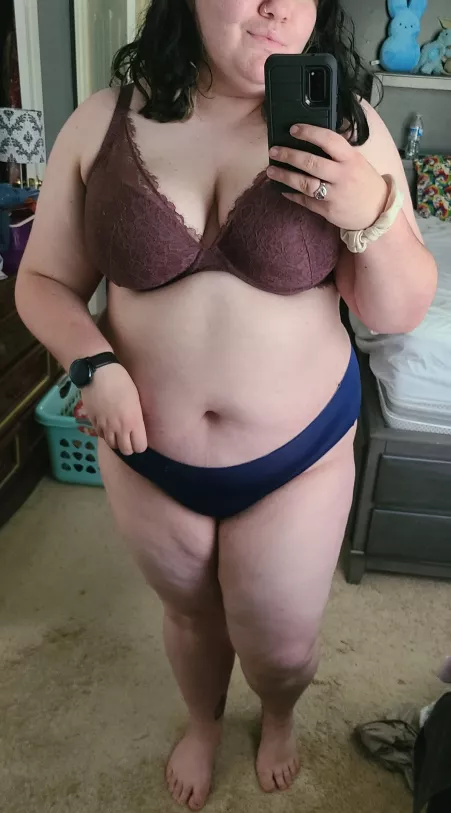 Who wants to help with my laundry? by kinkynerd98