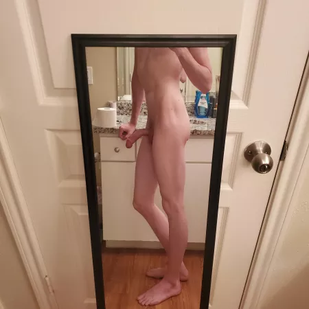 Who wants to join me in the mirror? by ivo_delgado