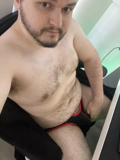 Who wants to keep me entertained while I wfh by HalfWhorc