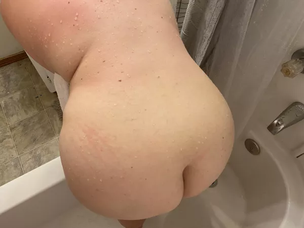 Who wants to lick me dry? by Dry-Time-9310