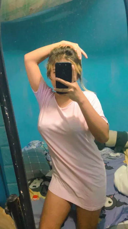 Who wants to lift this up? by Loli_Messy