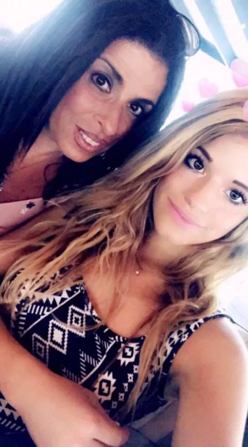 Who wants to make me a Gilf snpp mom.lauriee by momlaurie