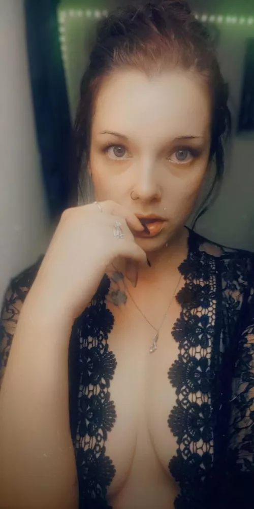 Who wants to pick my next set? 💕😘 by Beginning-Hand-4477