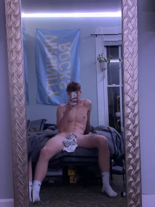 who wants to play with me?;) by collegettwink