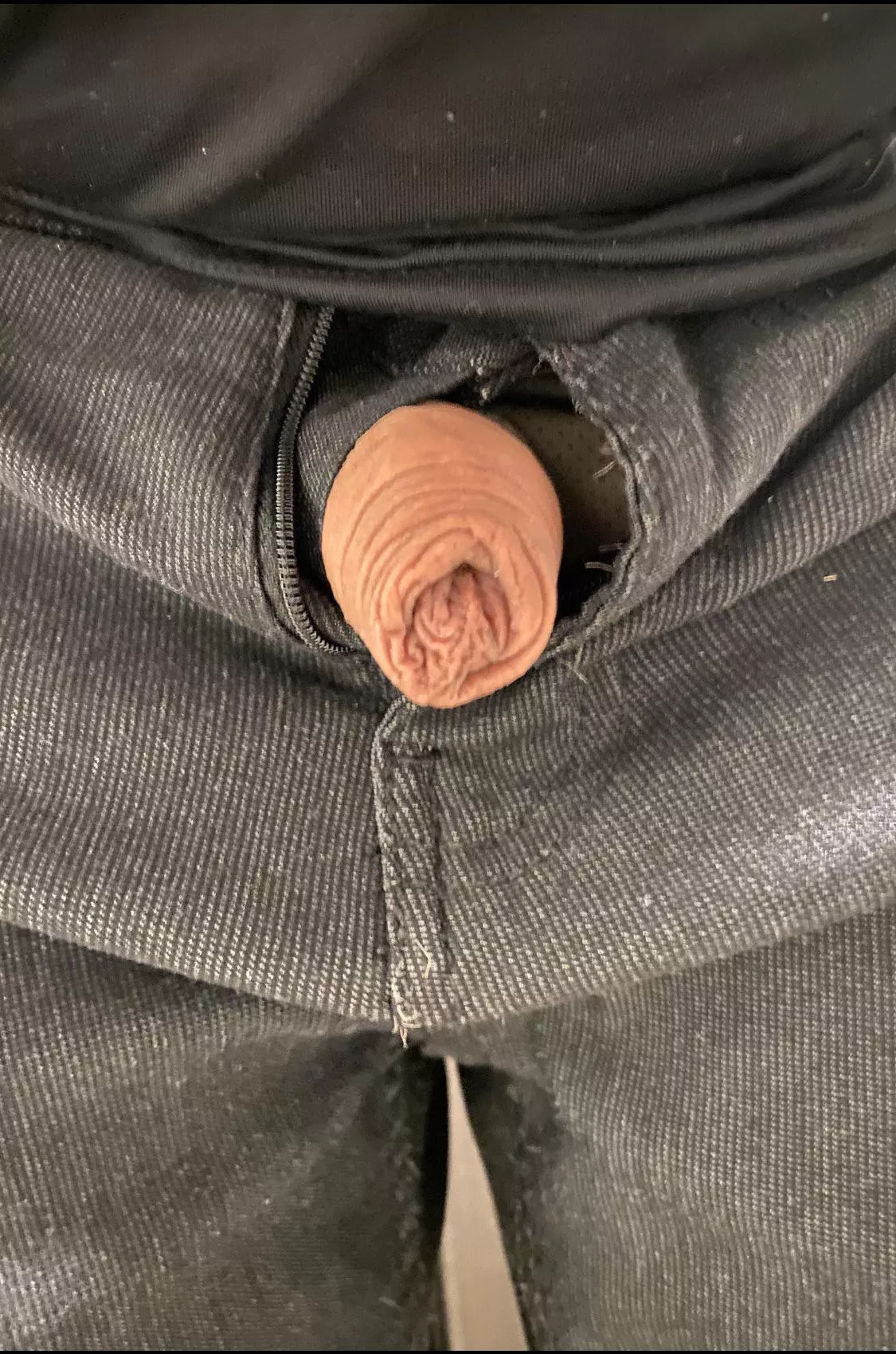 Who wants to play with my foreskin? 😜 (26) posted by No_Association9790