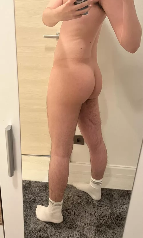 Who wants to put his dick in my butt?😈 by Matt200211