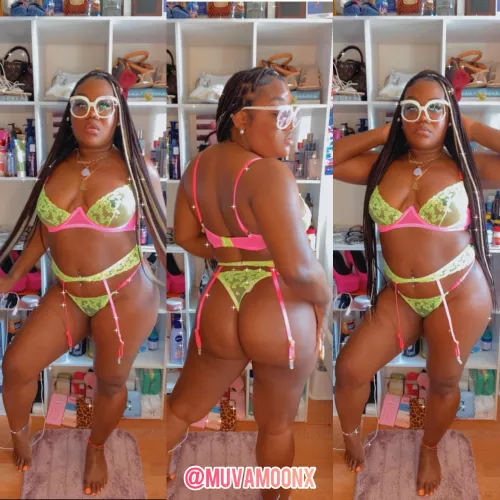 who wants to see me take it off? by keithegoddess