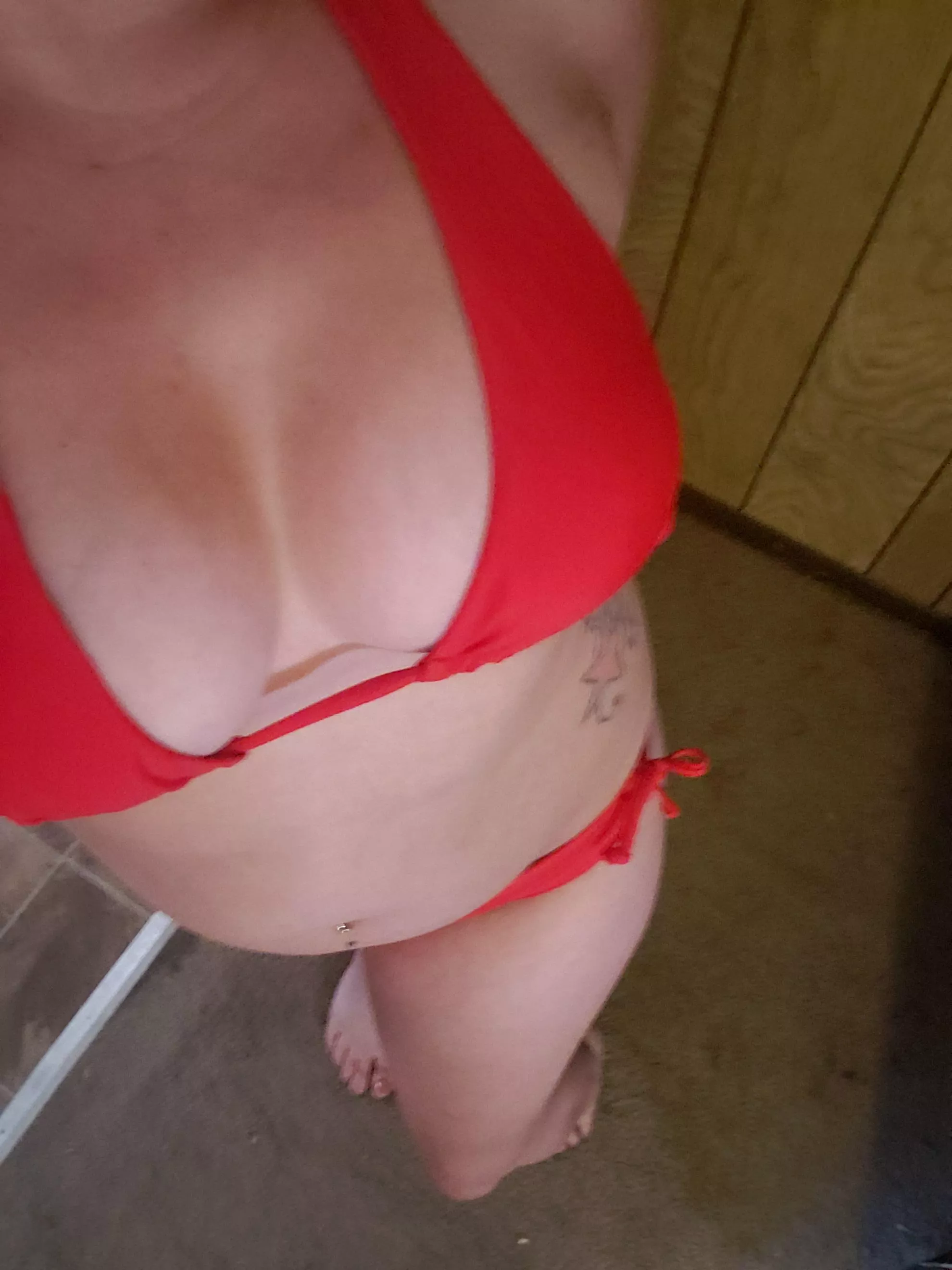 Who wants to see more.... posted by FabulousFunandFeet