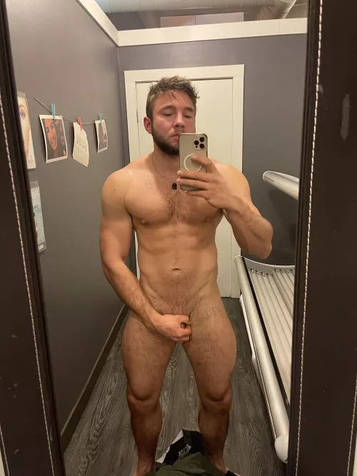 Who wants to see ? 😈 by dubstepdaddyx