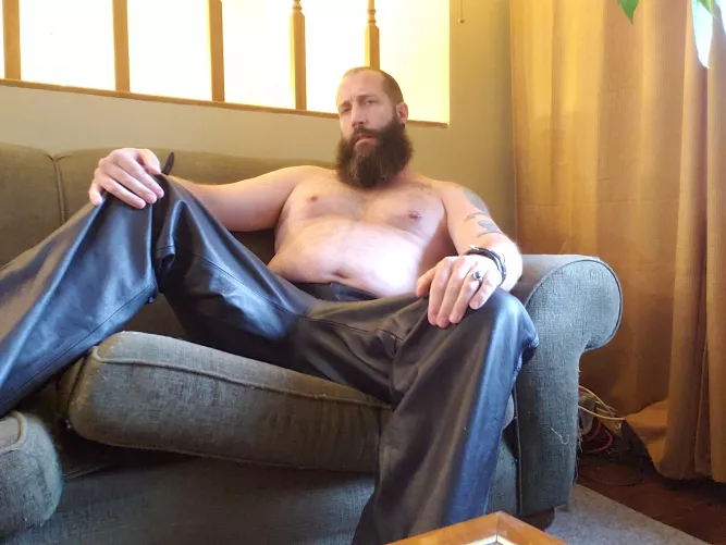 Who wants to serve a leather Daddy? by harlanparamore