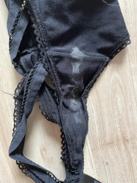 who wants to snapchat to swap underwear? by Agreeable_Safe576