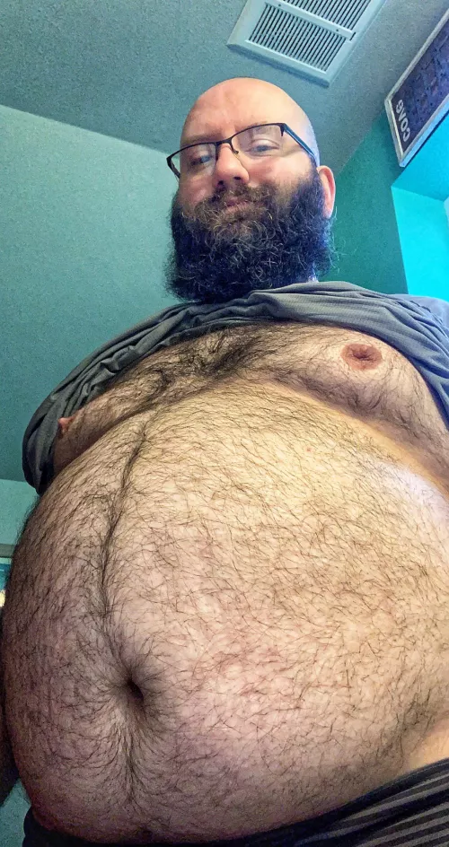 Who wants to suck my tits and grab my ass? by Foxxykevin2