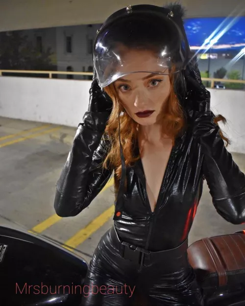 Who wants to take Catwoman for a ride? (Mrsburningbeauty) [Batman] by theburningbeauty