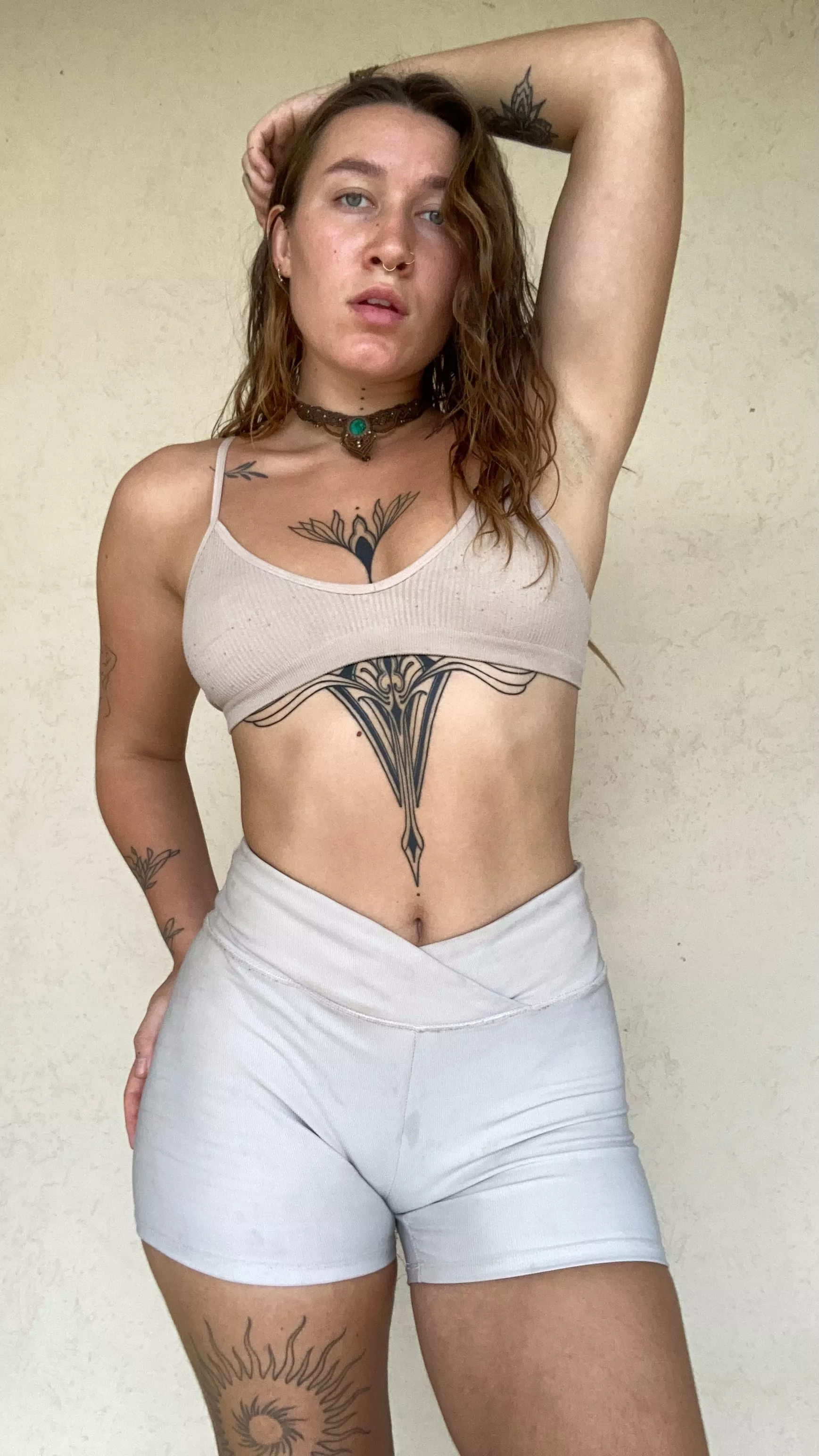 🧡🌿who wants to take me after my yoga?🌿🧡 [OC] [F21] posted by Rayne_Falls