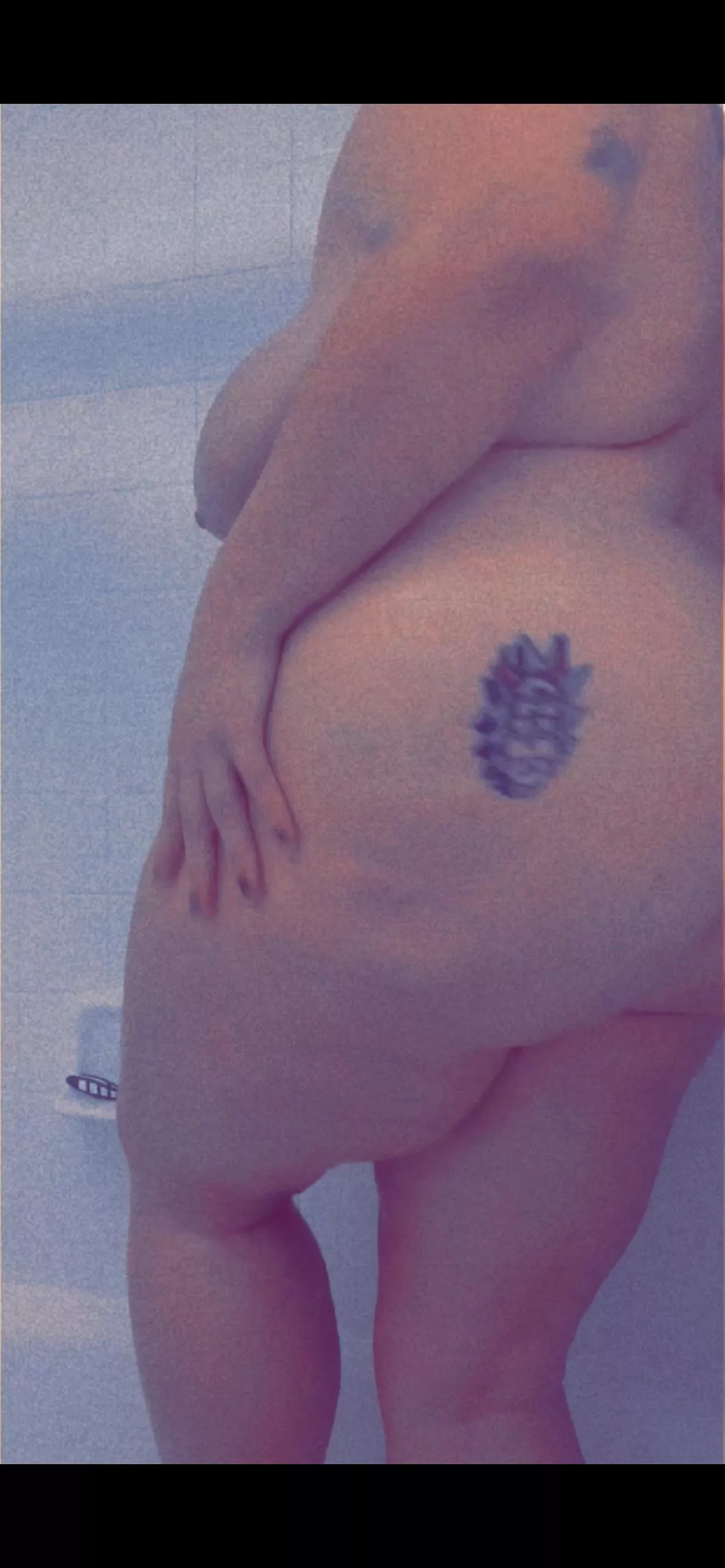 who wants to taste the birthday cake🤤 posted by skymmylk