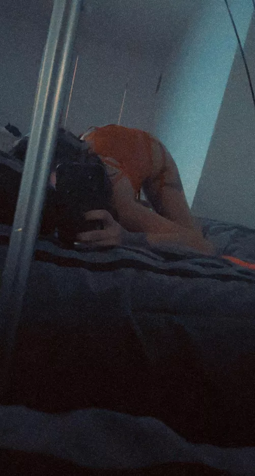 who wants to tie me up? by RubyLustxo