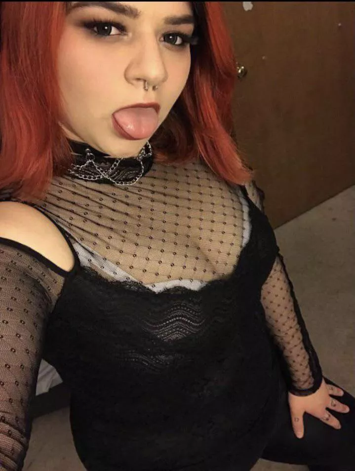 Who wants to trade whores with me my wife’s loves to get off to others ! Send verification sample on Sc : dcalvin465 posted by Accomplished-Plate-5