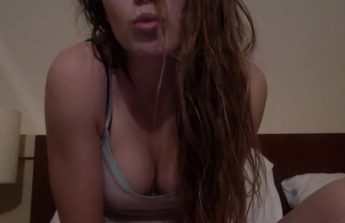 Who wants to use her 🤤 kikrob19961 by rob19962