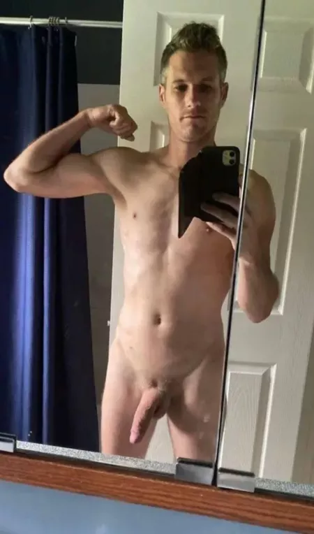 Who wants to workout tonight? by greatvalleygay