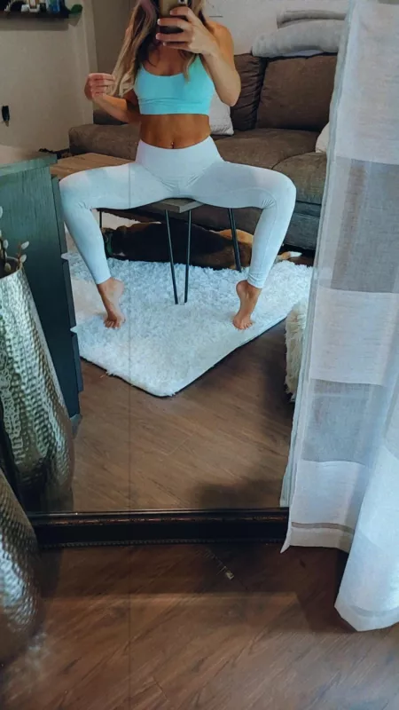 Who wants to workout with me??!! by sophernatalie