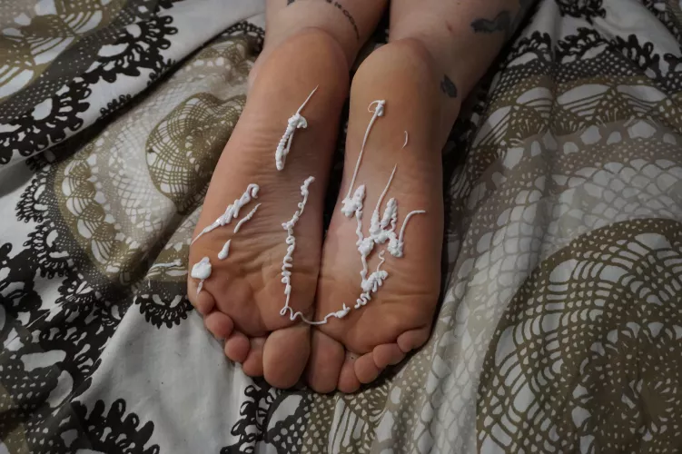 Who would like to spoil my feet? 🥰😈 by Locofeet7