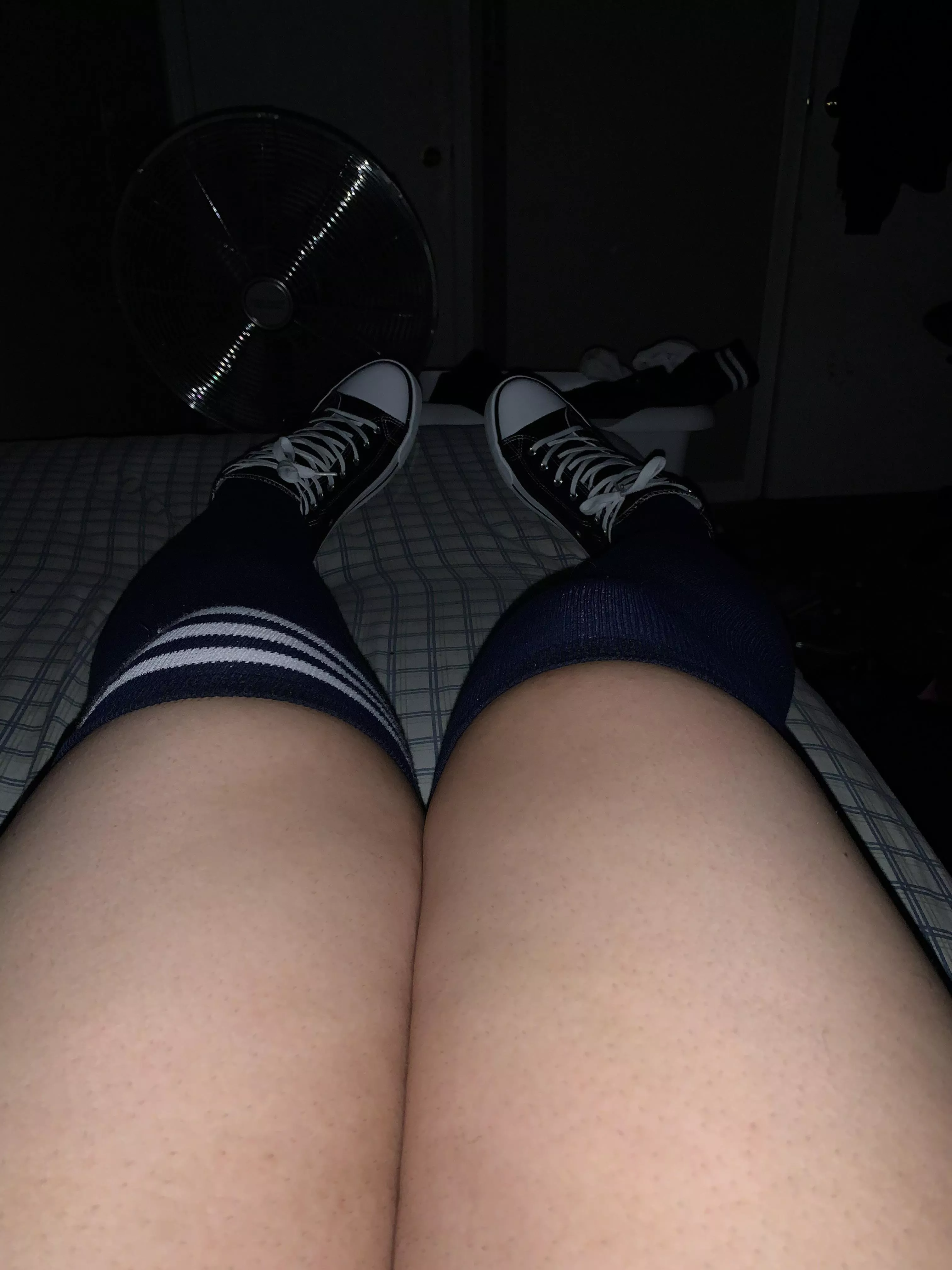 Who would want to lay there head on my thick thighs (Happy new year🎆🎆) posted by ReSakuo