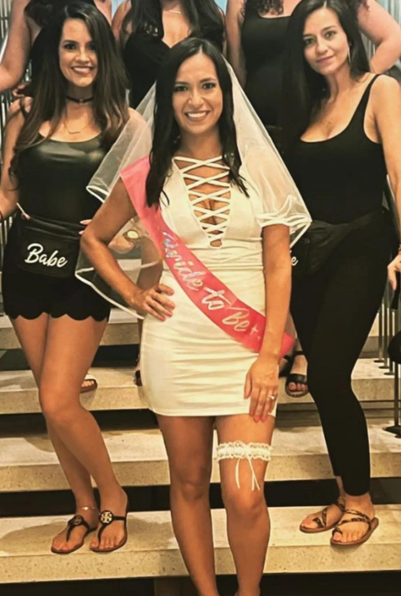 Who ya got? posted by AwkwardlyComfy69