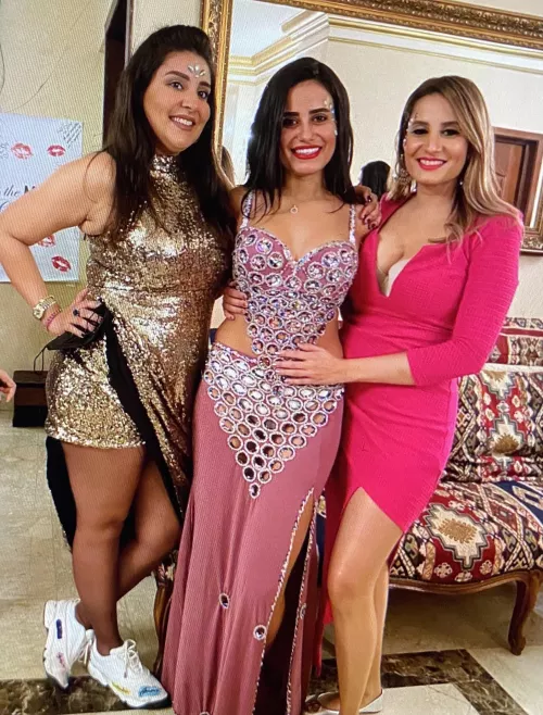 Who you be fucking at this bachelorette? by Dependent-Purpose463