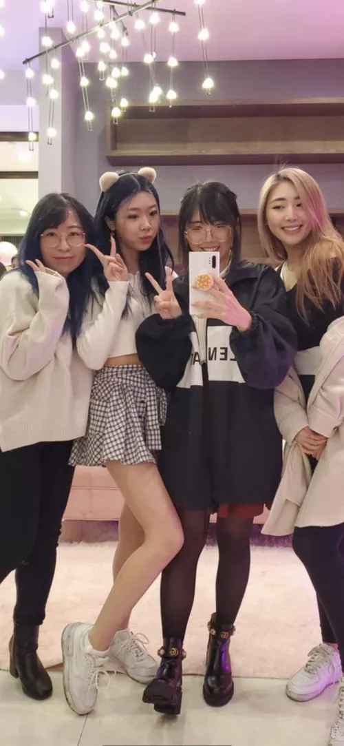 Who you smashing [4] by kingsavage678