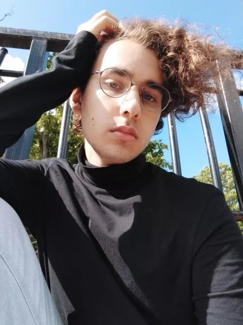 Who'd like to be my gamer buddy? by Picadesque