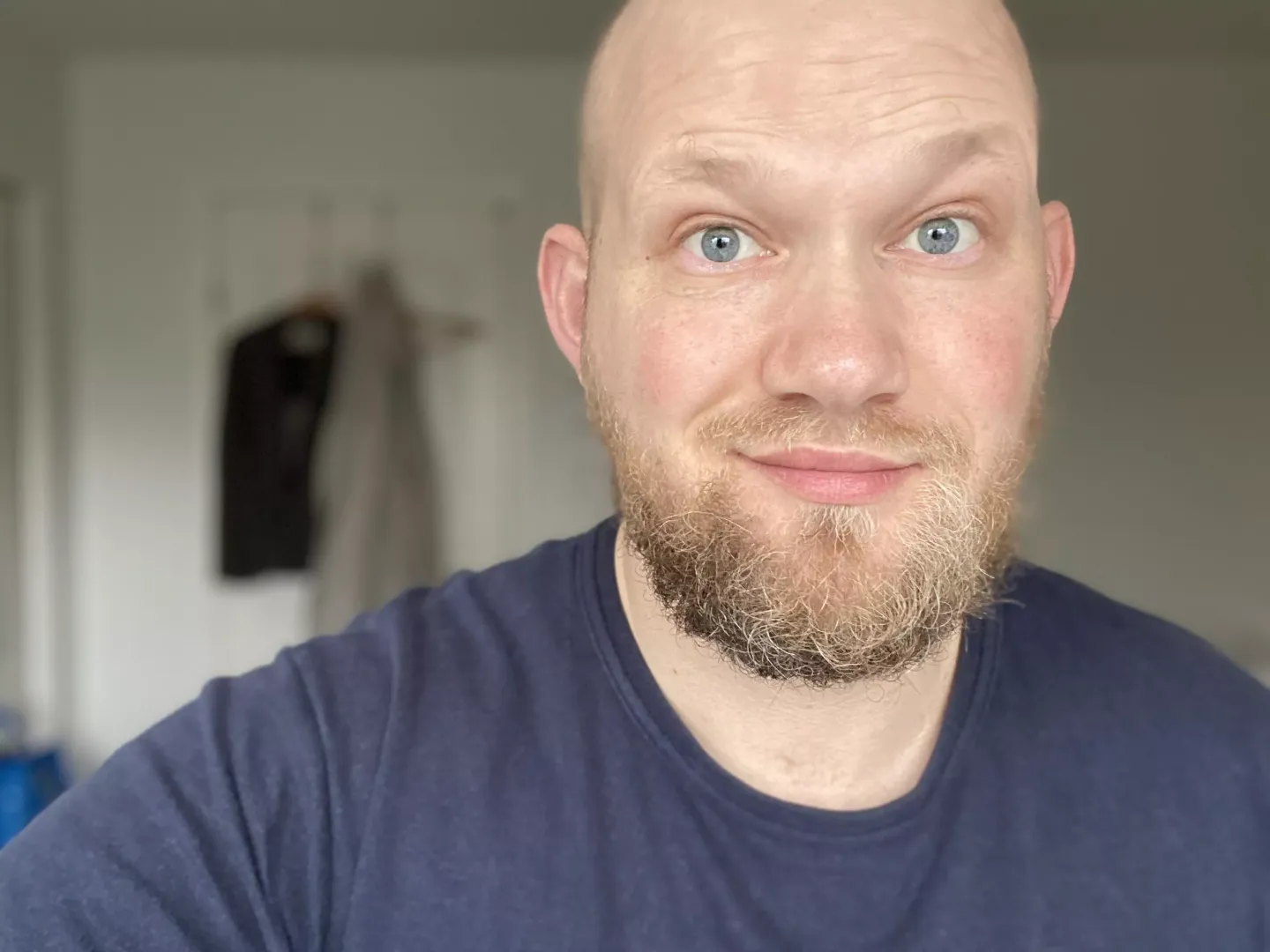 Who’d like to cum all over this face? posted by anonymousbeard0