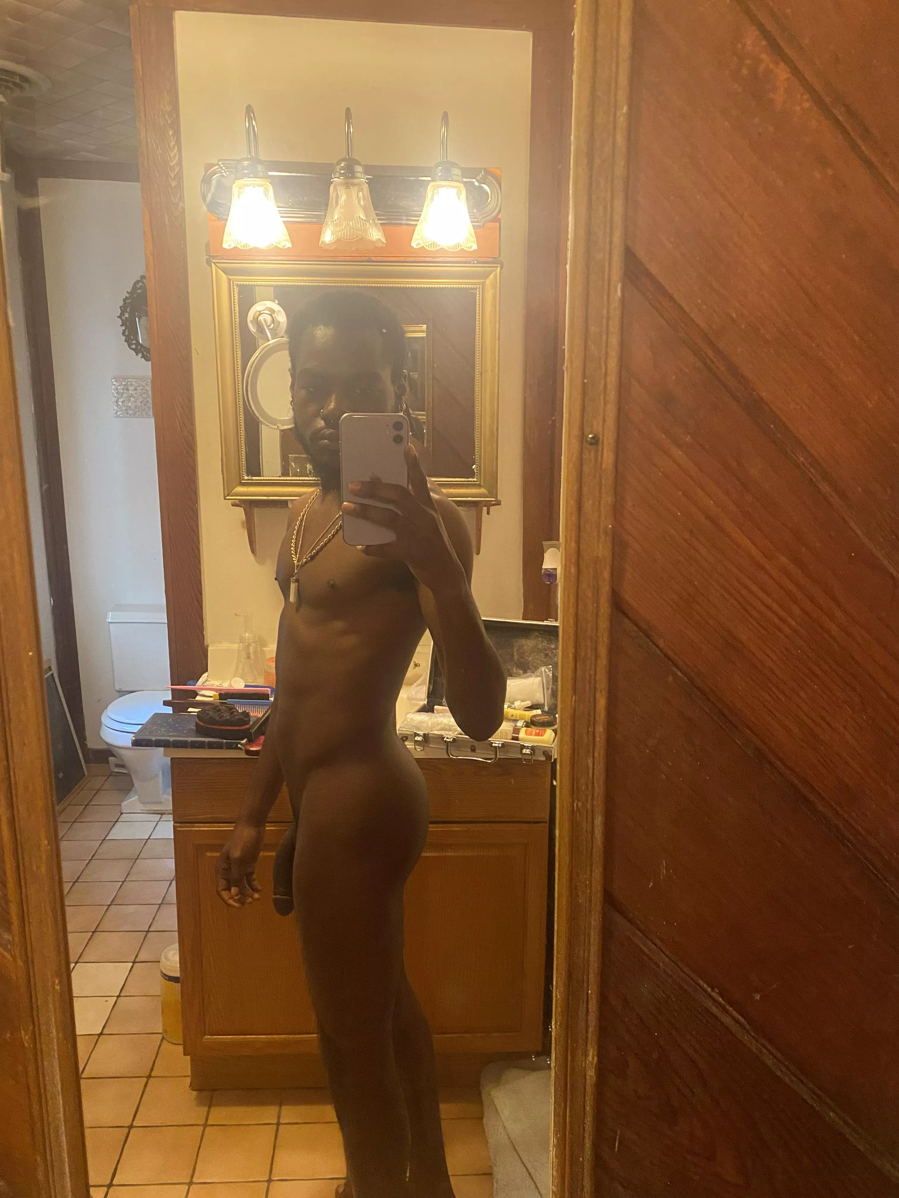 Whole lotta body 😌😜 posted by Damndern