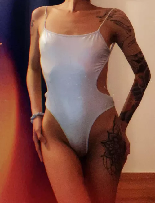 Who’s a fan of One Piece? ;P by SadiaSue