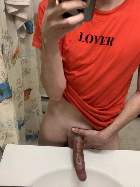 who’s also a lover of gaming and dick by PhoraSkinn