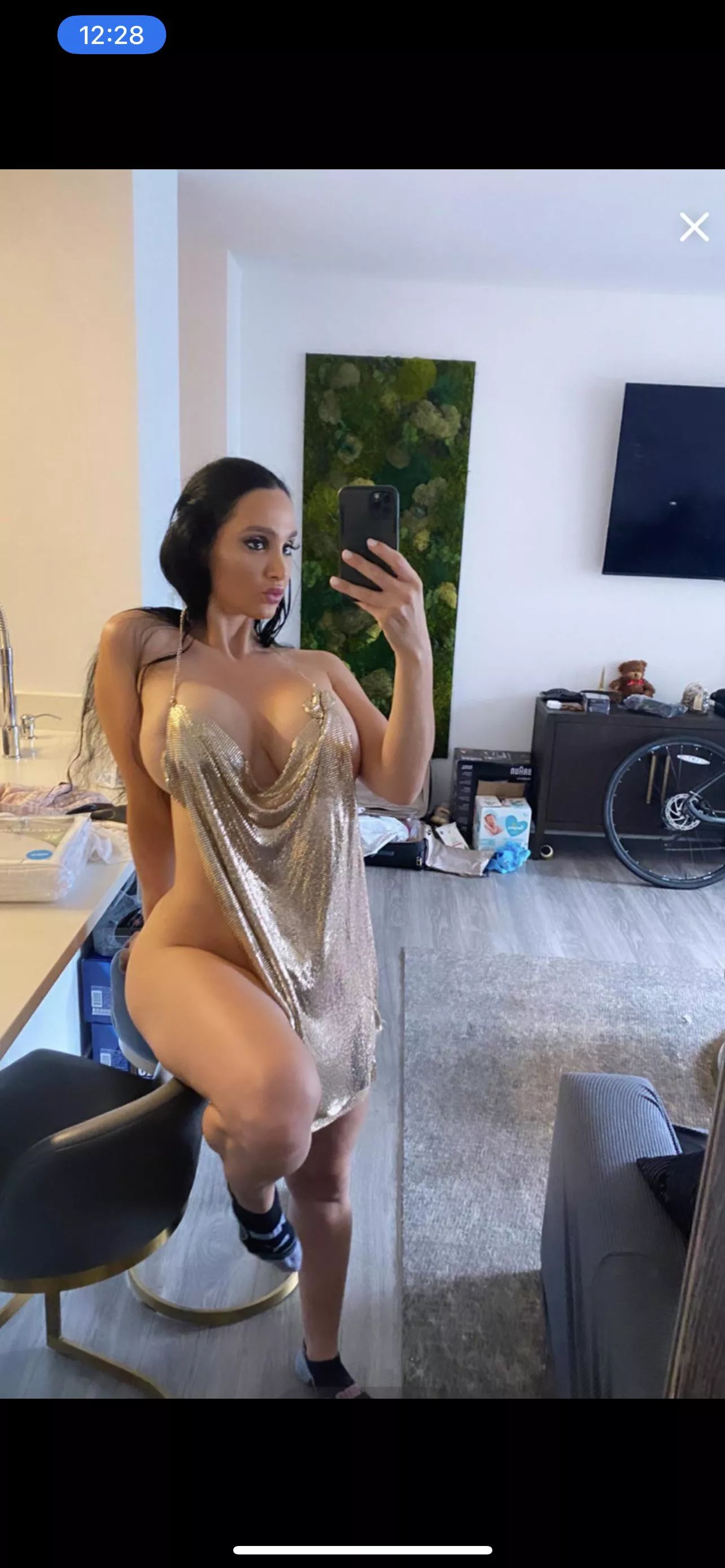 Who’s booked her before? posted by fjdjjdjfjfxx