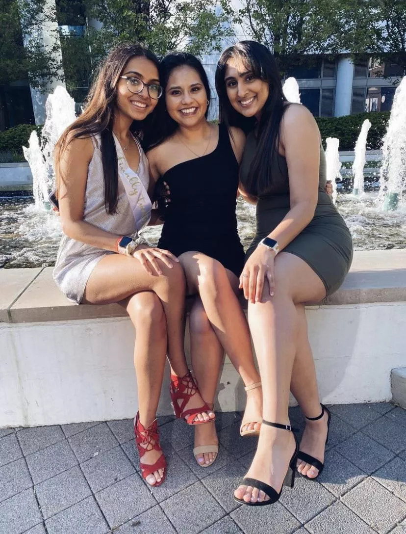 Whos dress you taking off [3] posted by kingsavage678