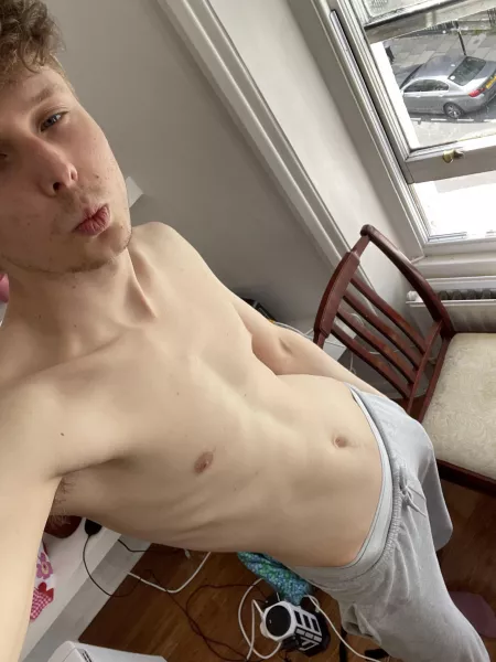 Who’s enjoying the weather rn? 🥵 by 420_stonerr_bonerr