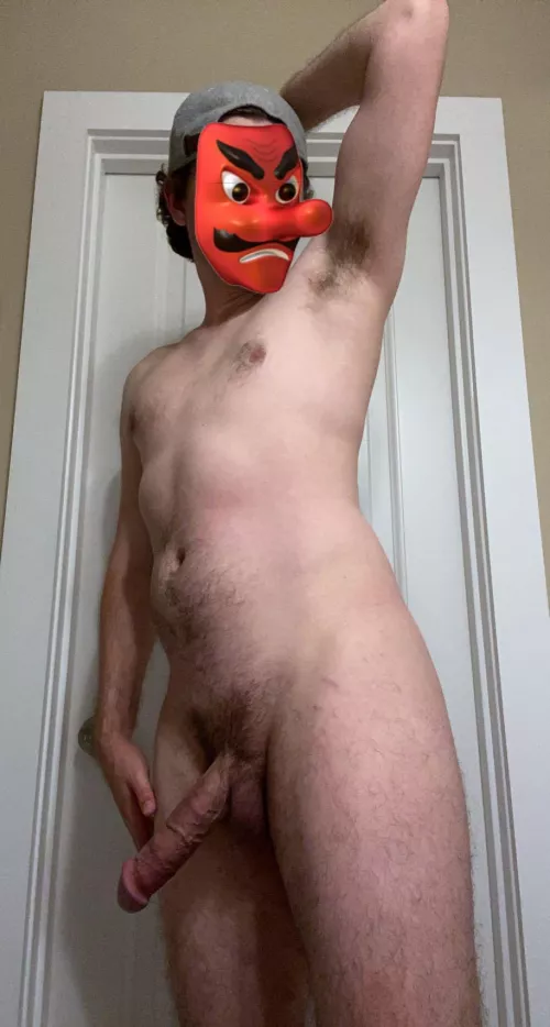 Who’s going to tame me?? DMs open :) by cddd9987